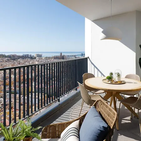 Urban Sky Sea View 27e Apartment