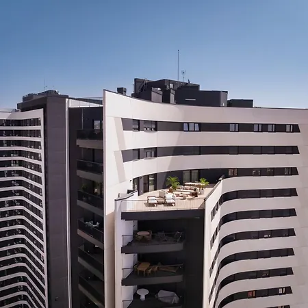 Urban Sky Sea View 27e Apartment